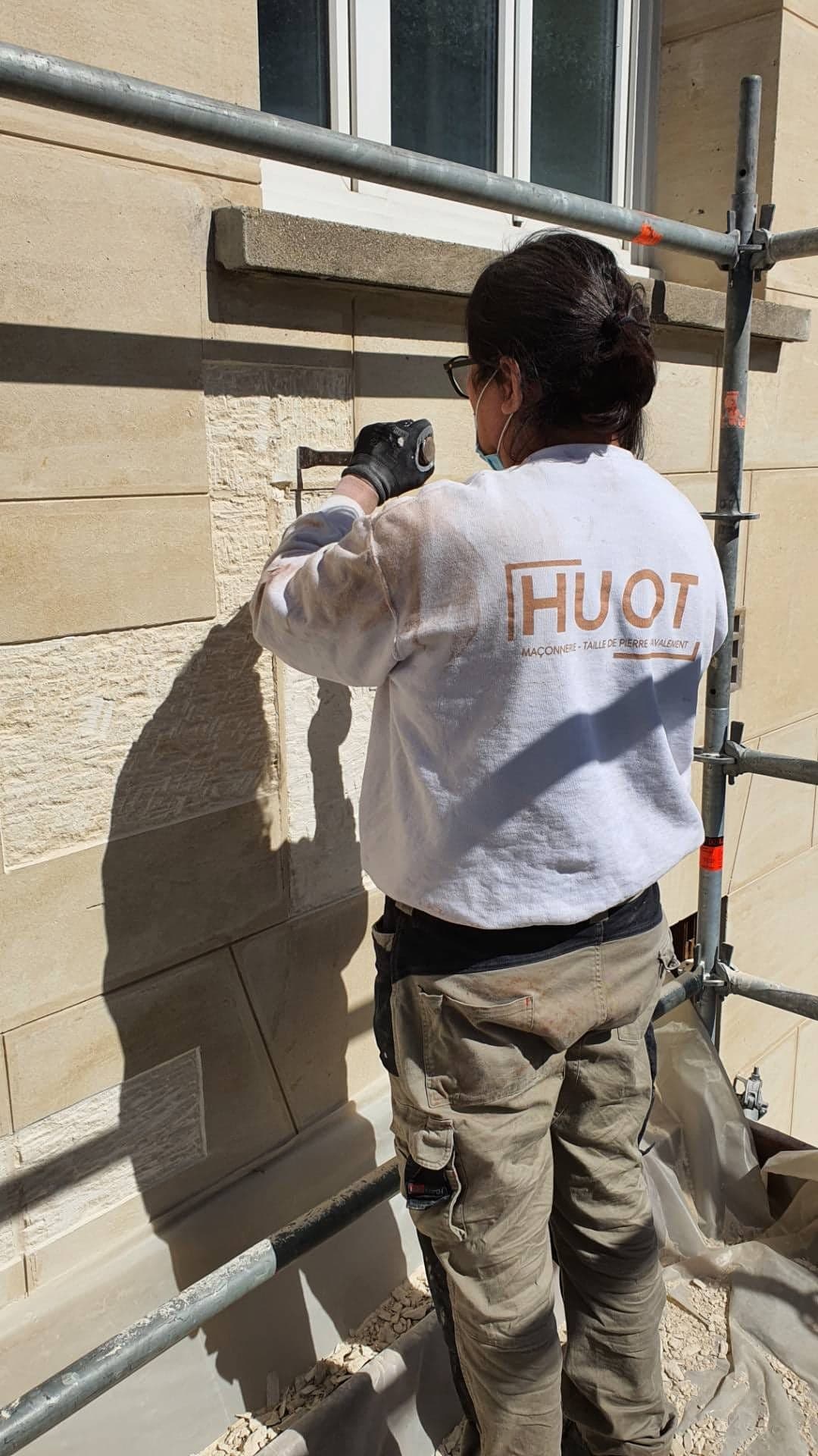 Restauration de pierres à l'Assemblée nationale à Paris